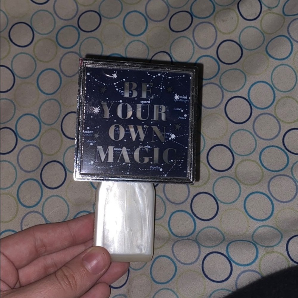 plug in wall scent “wallflower”